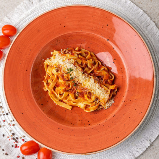Тальятеле з соусом Болоньєзе